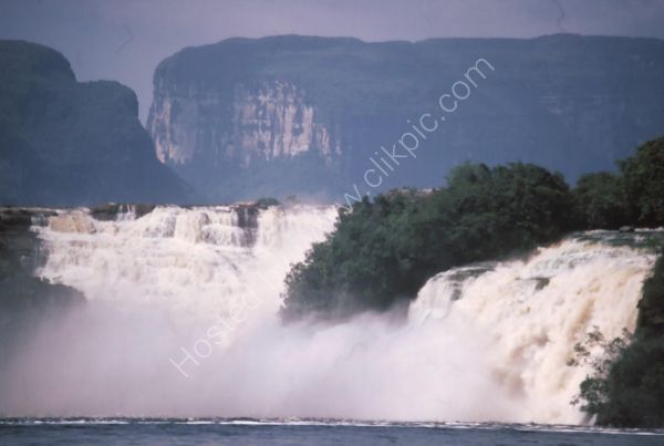Canaima Water Falls & El Auyan Tepuy, Canaima